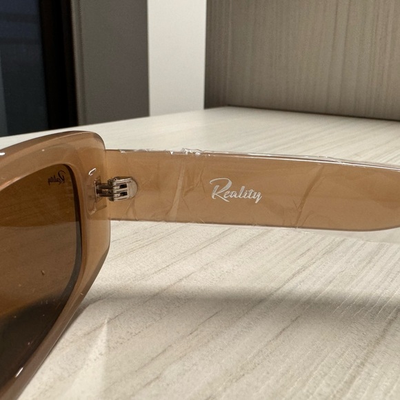 Reality Sunglasses Brand New with Case and Tags - Picture 4 of 9